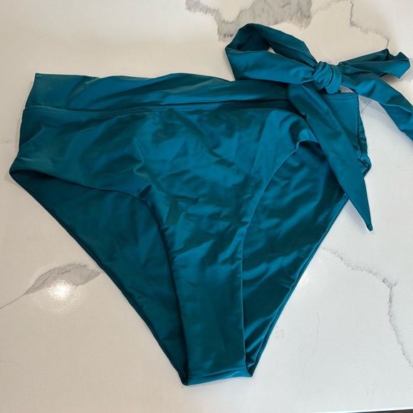 NWT Zaful Teal High Waisted High Leg Side Tie Detail Swim Bottom - Picture 2 of 5